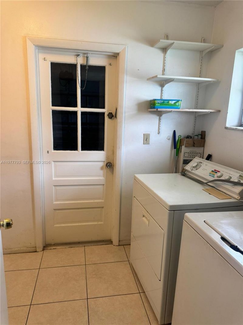 4933 NW 42nd St , Lauderdale Lakes, FL 33319 Photo