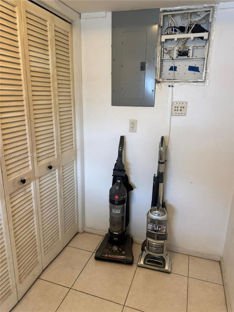 4933 NW 42nd St , Lauderdale Lakes, FL 33319 Photo