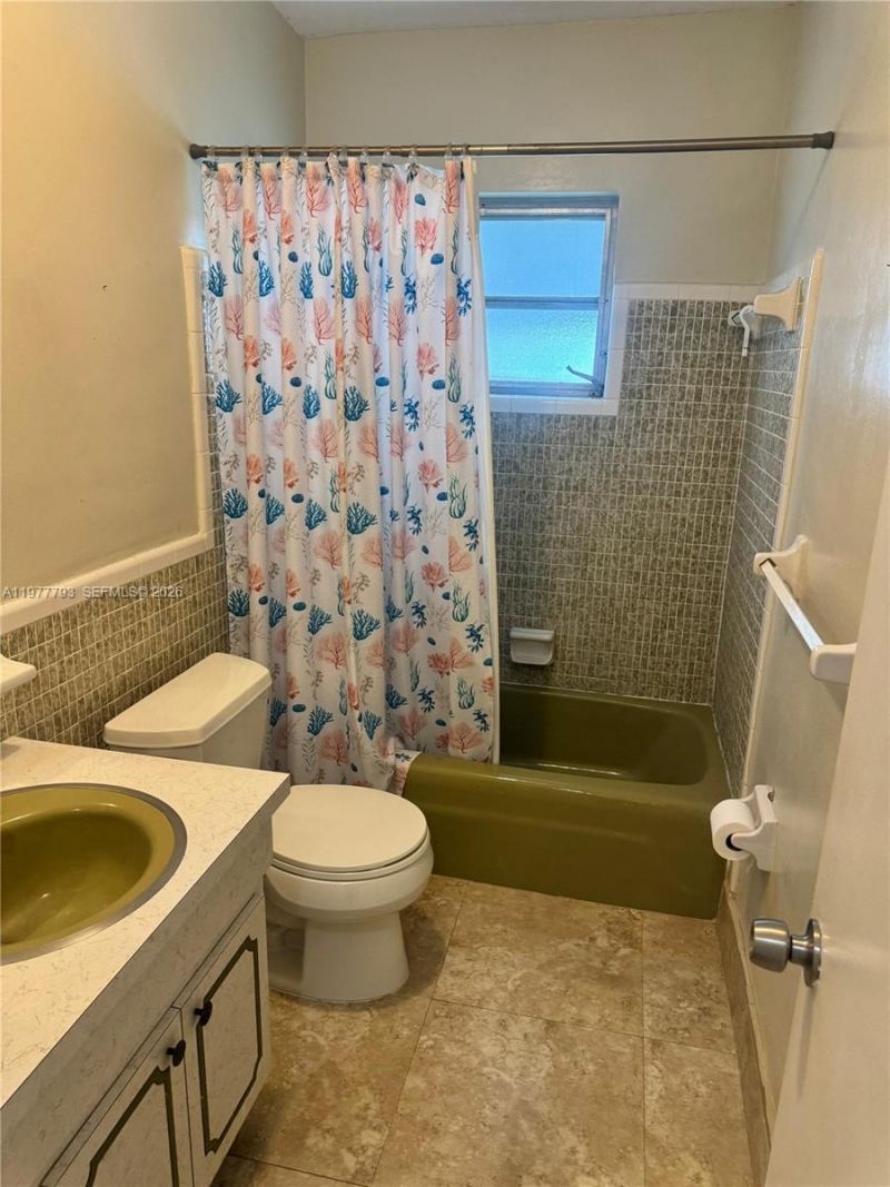 4933 NW 42nd St , Lauderdale Lakes, FL 33319 Photo