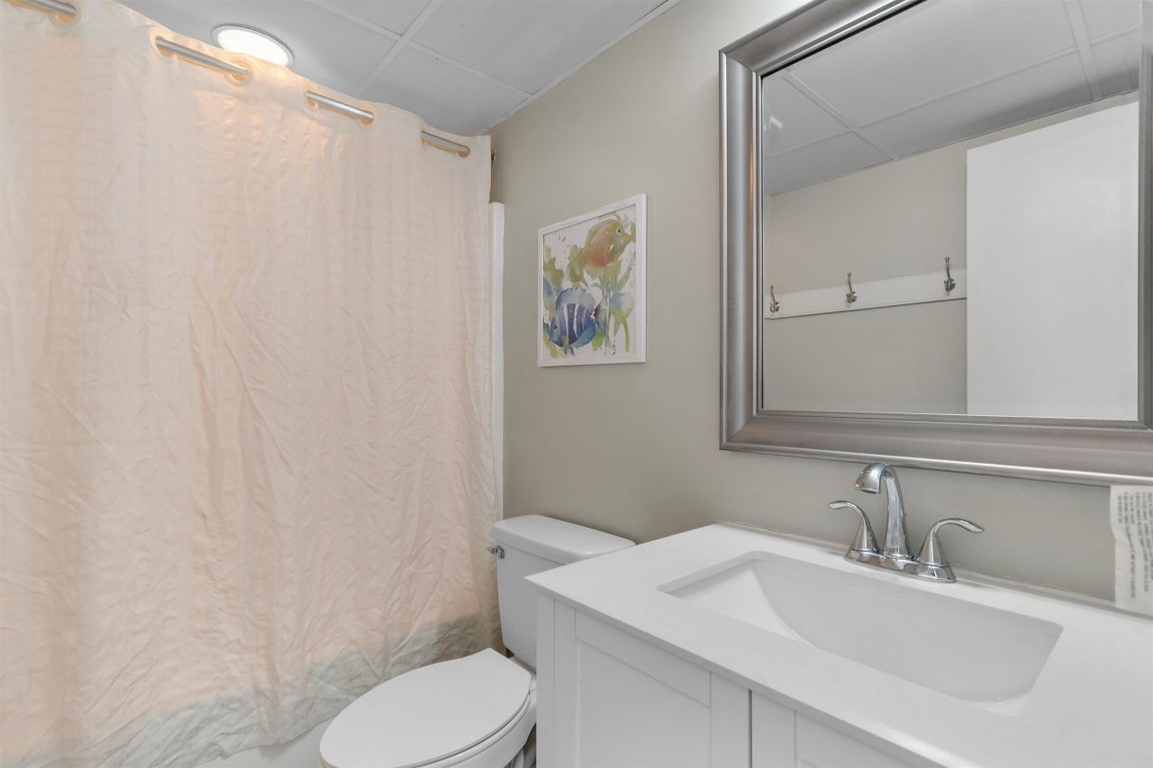 202 73rd Ave. N Photo 11