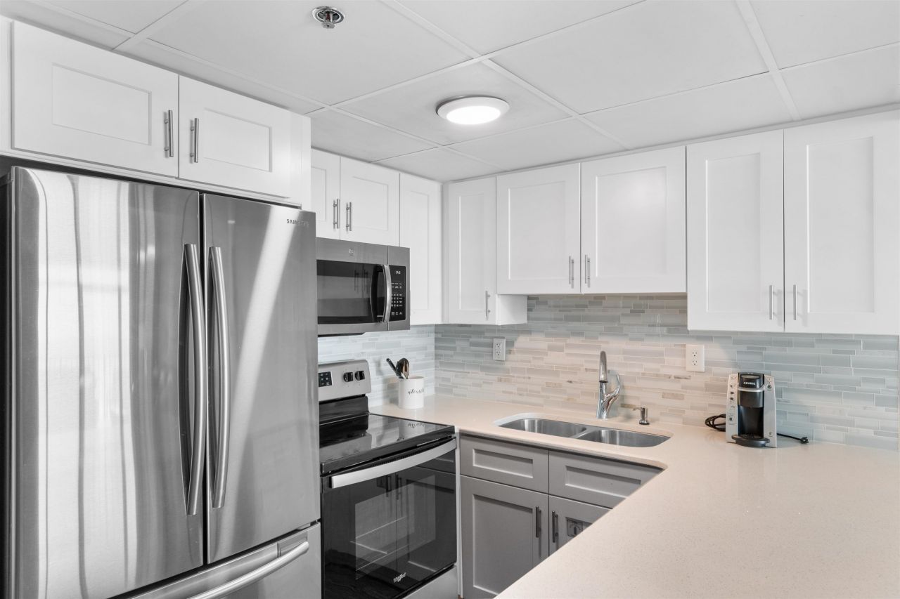 202 73rd Ave. N Photo 13