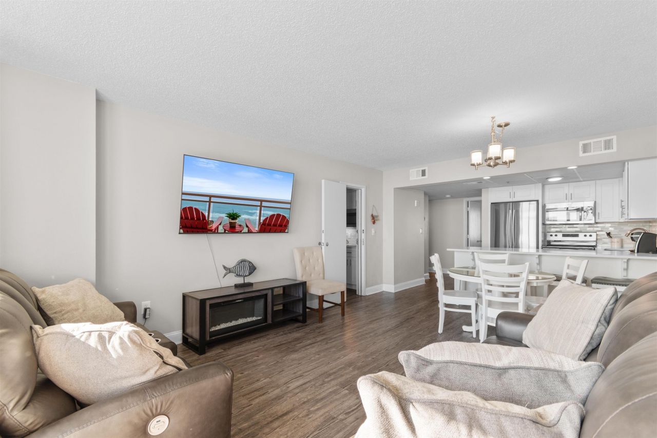 202 73rd Ave. N Photo 16