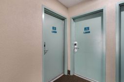 202 73rd Ave. N photo 4