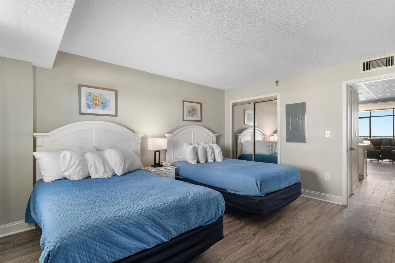 202 73rd Ave. N Photo 8