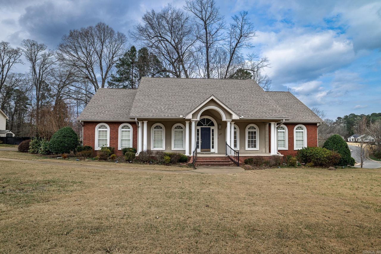 114 Pinnacle Drive Arkadelphia, AR 71923