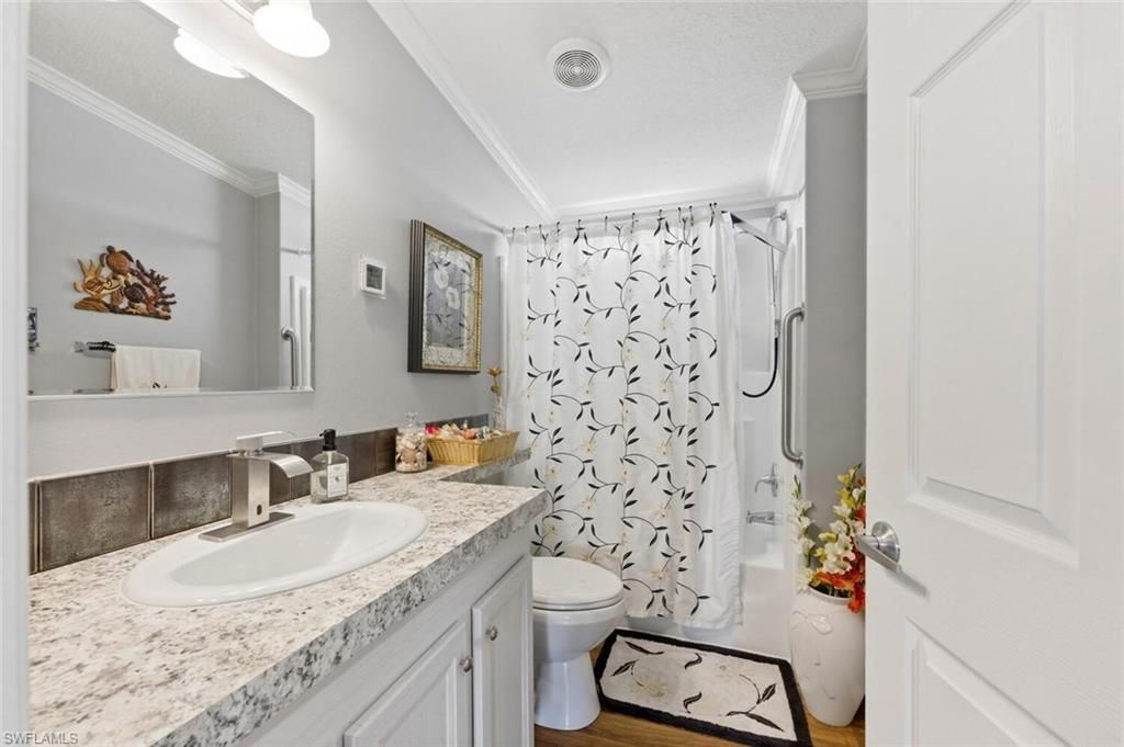561 Charlemagne Blvd, Naples, FL 34112 Photo
