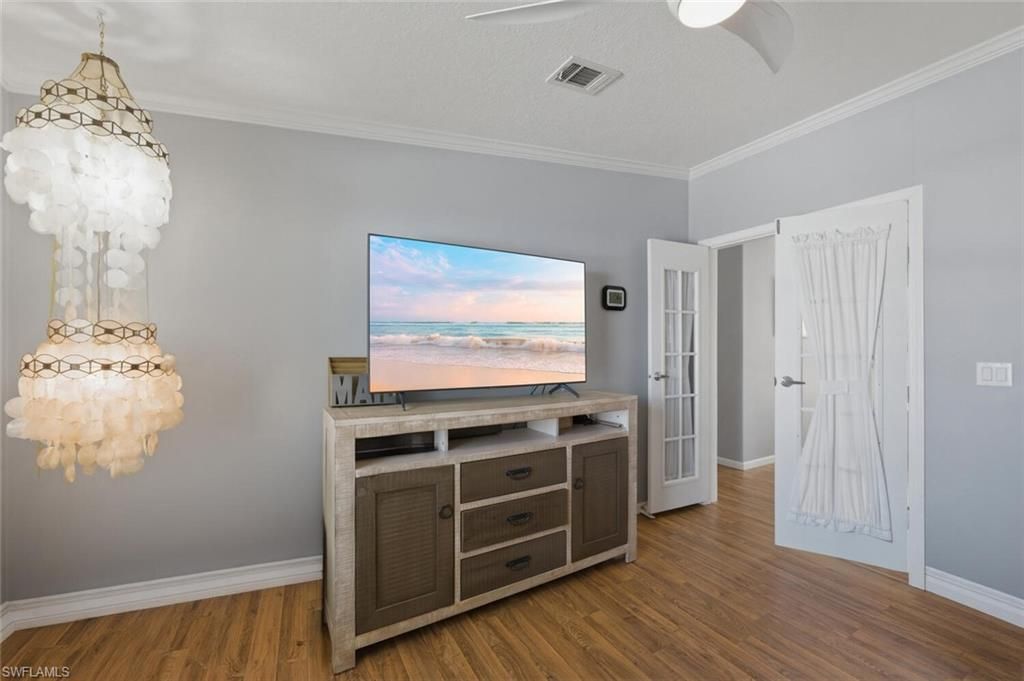 561 Charlemagne Blvd, Naples, FL 34112 Photo