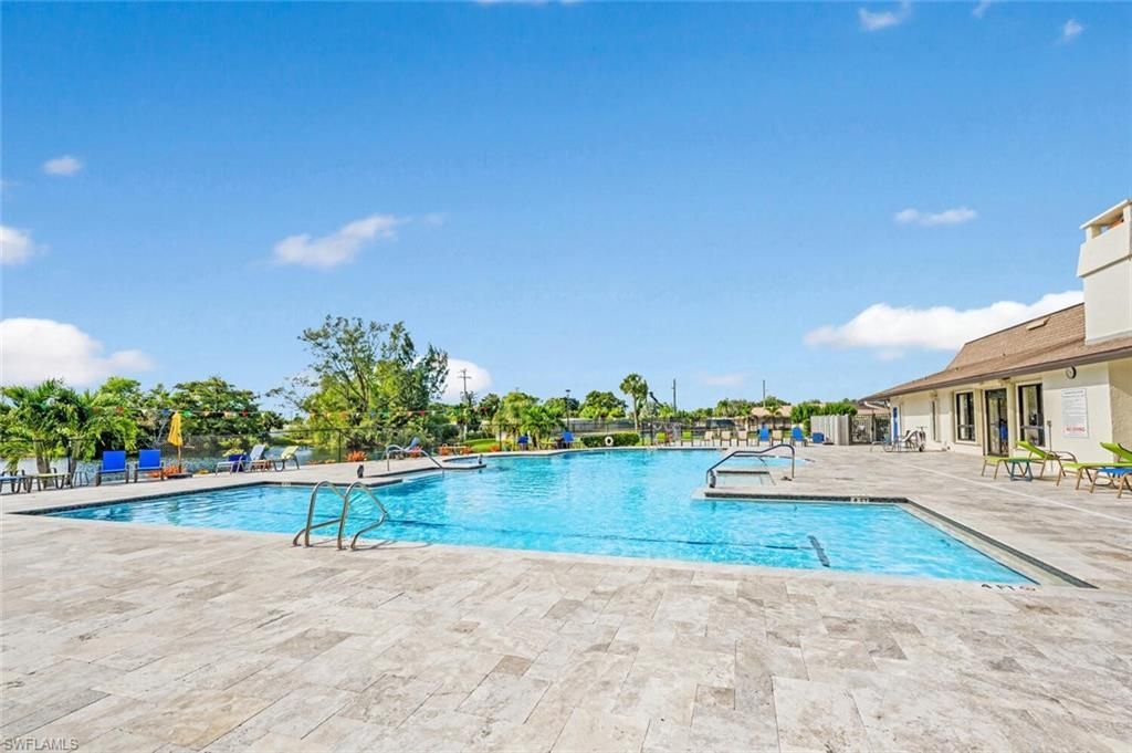 561 Charlemagne Blvd, Naples, FL 34112 Photo