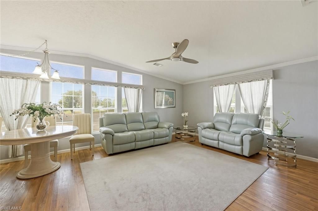 561 Charlemagne Blvd, Naples, FL 34112 Photo