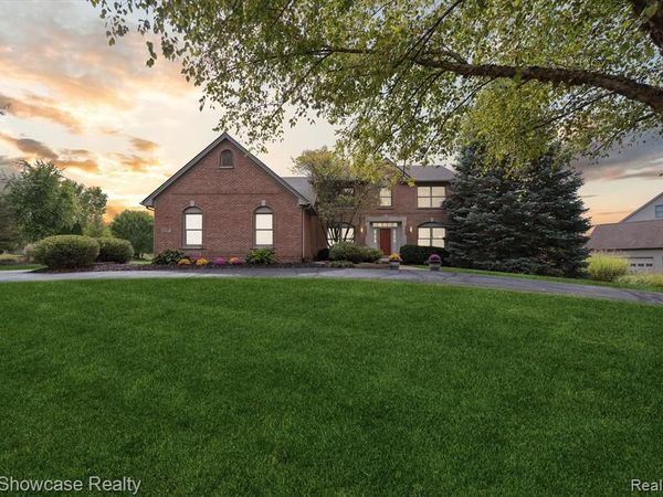 1147 Longview Lane, Saline, MI 48176