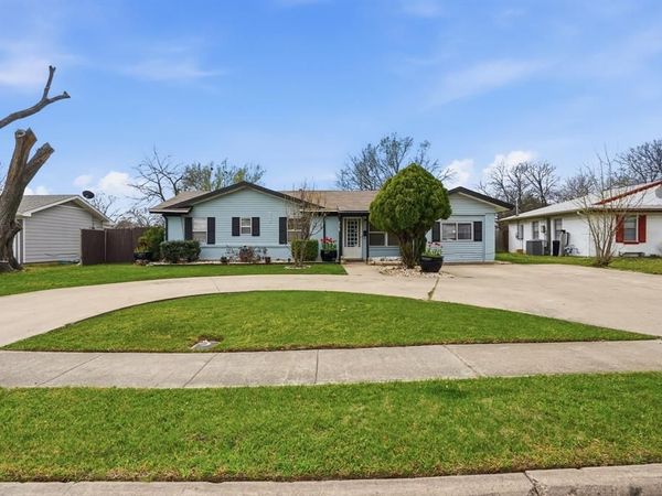 2546 W Rochelle Road , Irving, TX 75062