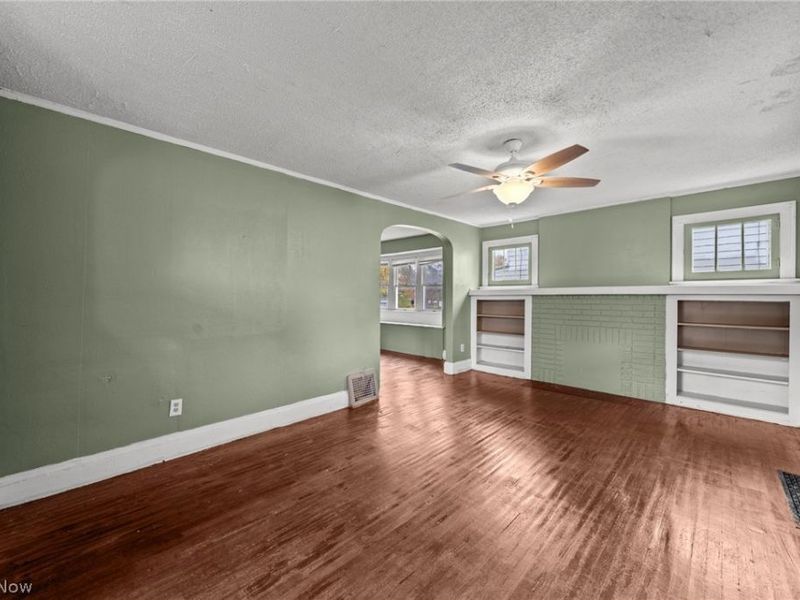 884 Lovers Lane , Akron, OH 44306 Photo 11