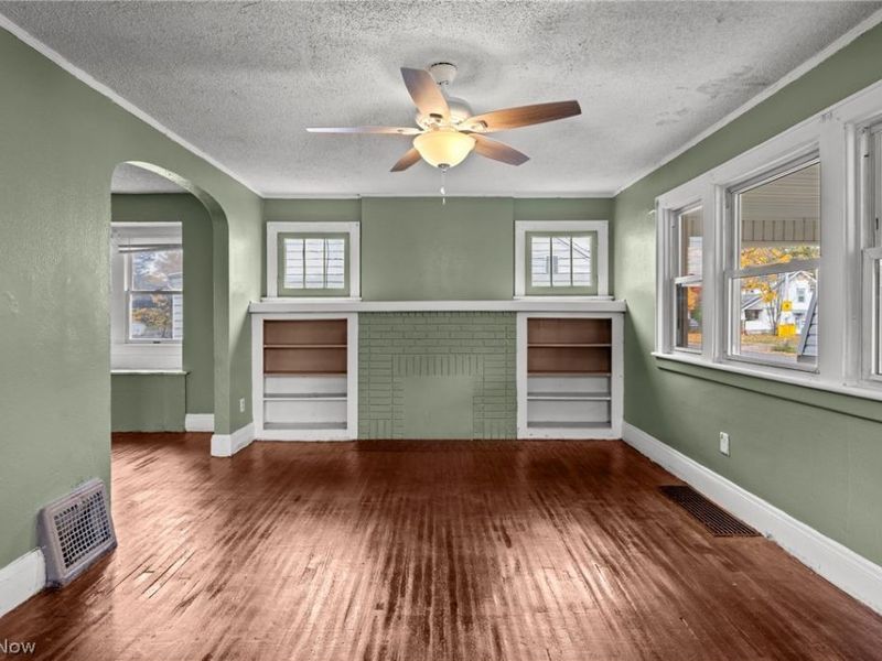 884 Lovers Lane , Akron, OH 44306 Photo 12