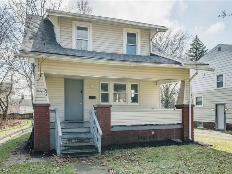 884 Lovers Lane , Akron, OH 44306 Photo 2