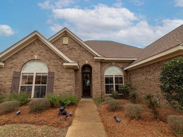 105 Laurel W Cv, Starkville, MS 39759