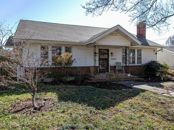3104 Fairmont Blvd, Knoxville, TN 37917