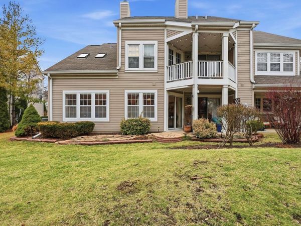 352 Kildare Court , Unit 352, Carol Stream, IL 60188