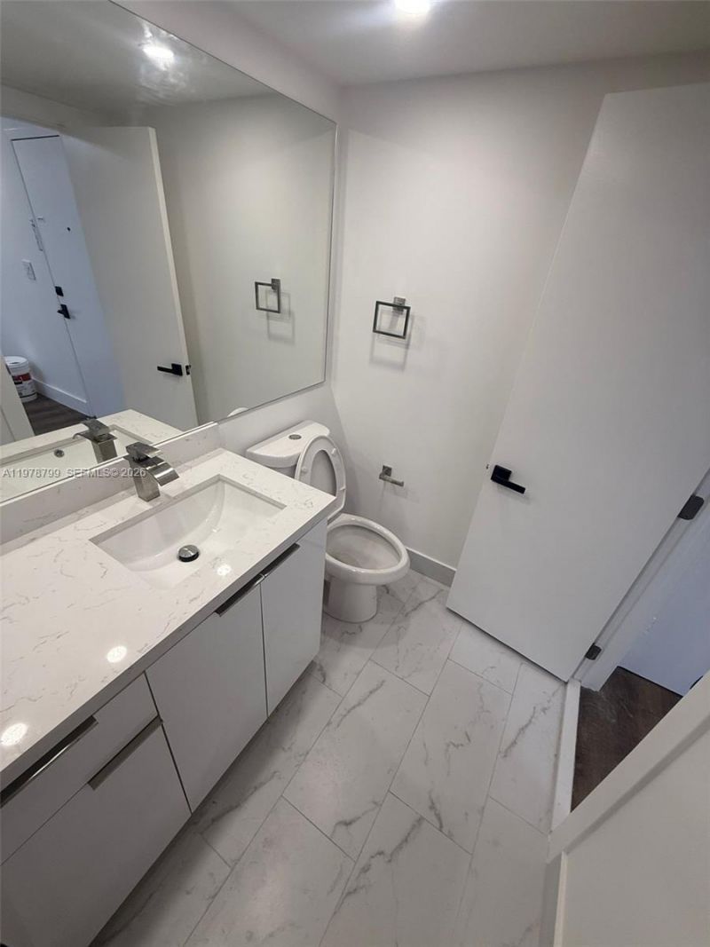 851 Three Islands Blvd, Unit 209, Hallandale Beach, FL 33009 Photo