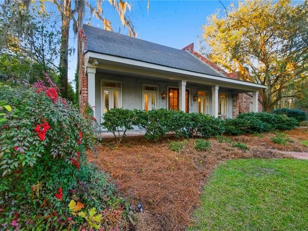 52 MAGNOLIA RIDGE Drive , Madisonville, LA 70447