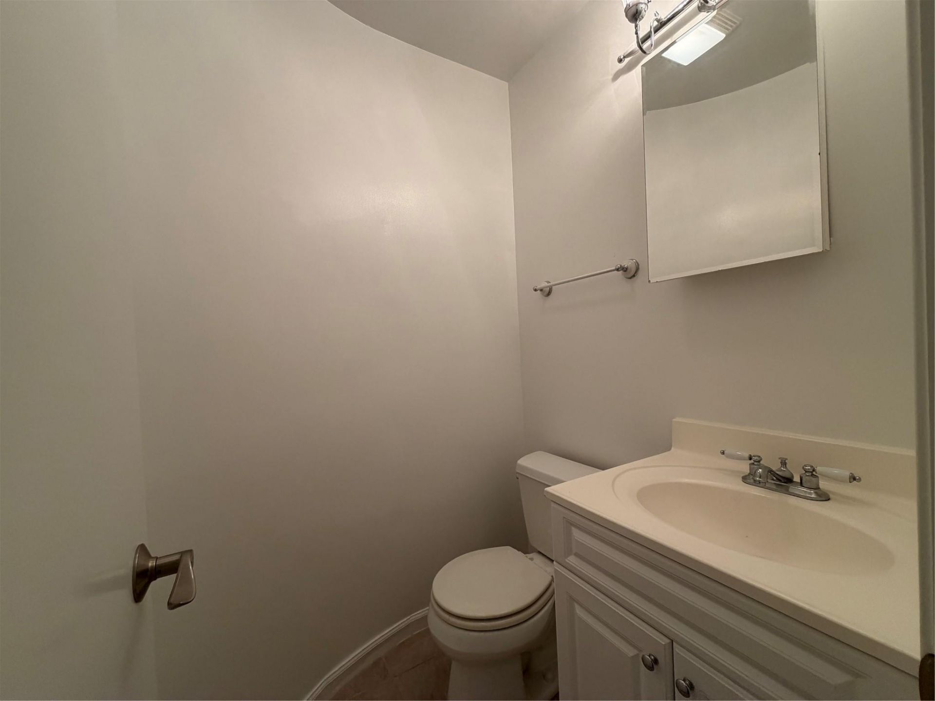 2151 NE 68th Street, Unit 207, Fort Lauderdale, FL 33308 Photo