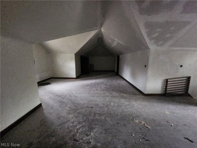 423 S Rose Boulevard , Akron, OH 44320 Photo 28