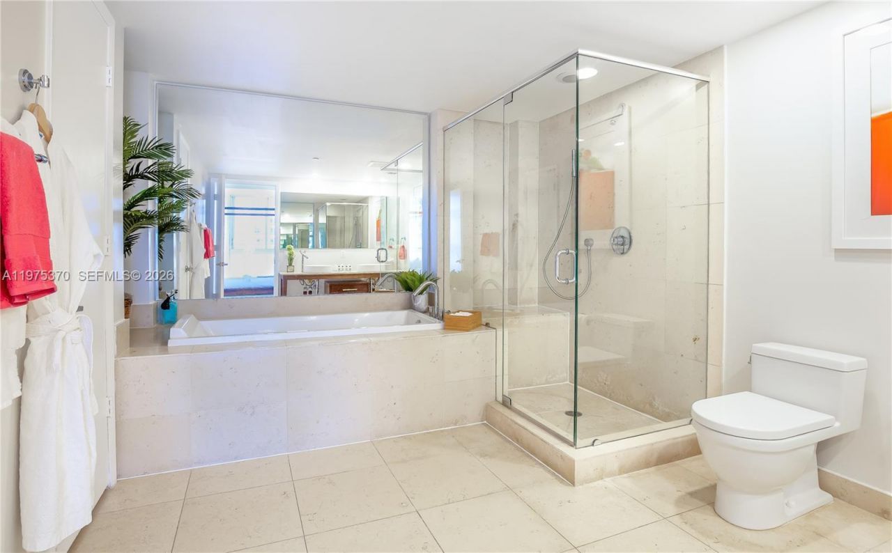 485 Brickell Ave, Unit 4702, Miami, FL 33131 Photo