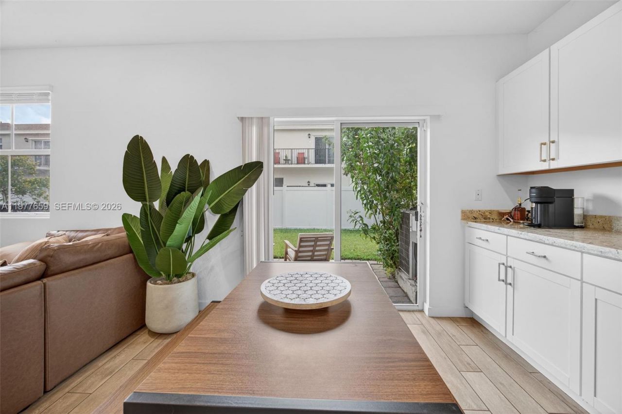 826 SE 17th St , Homestead, FL 33034 Photo