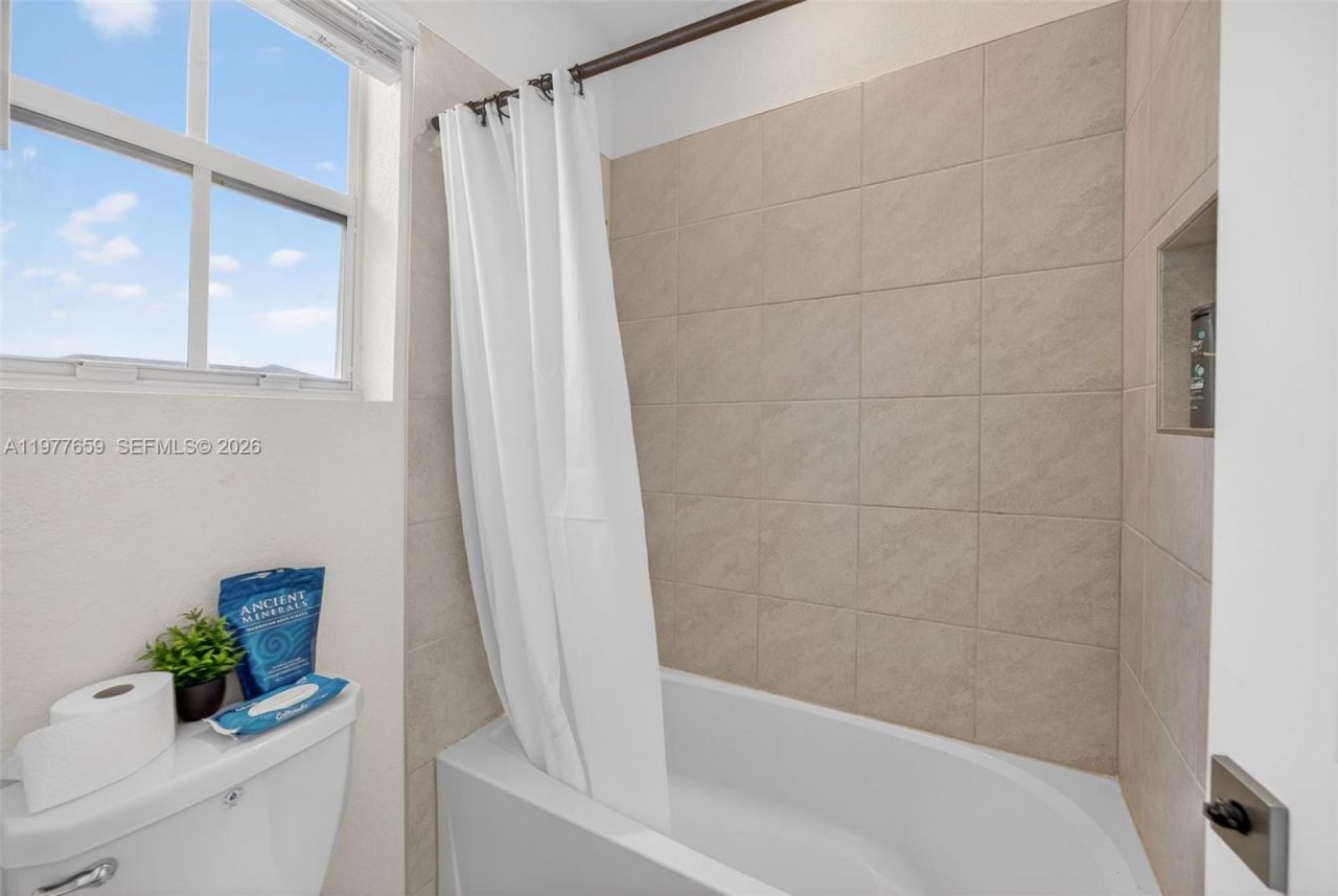 826 SE 17th St , Homestead, FL 33034 Photo