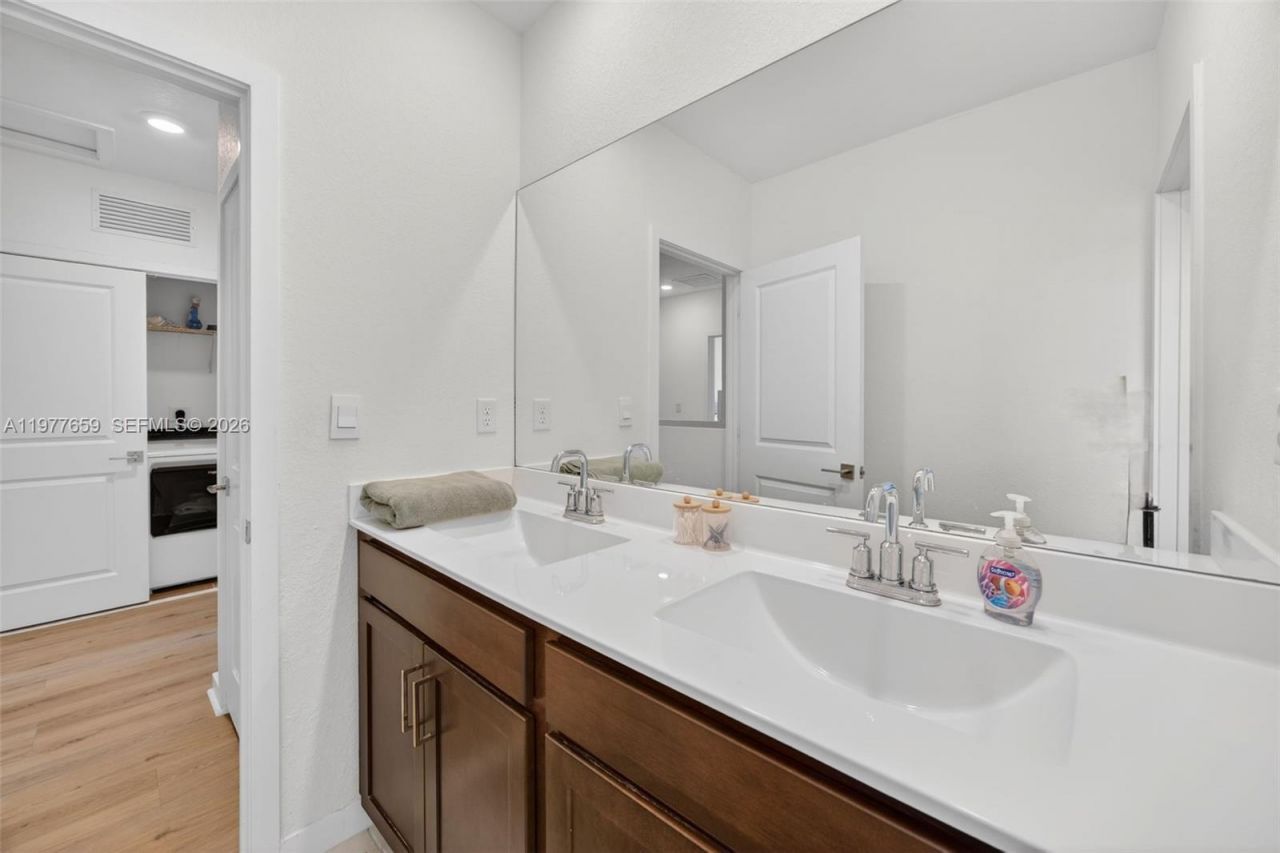 826 SE 17th St , Homestead, FL 33034 Photo