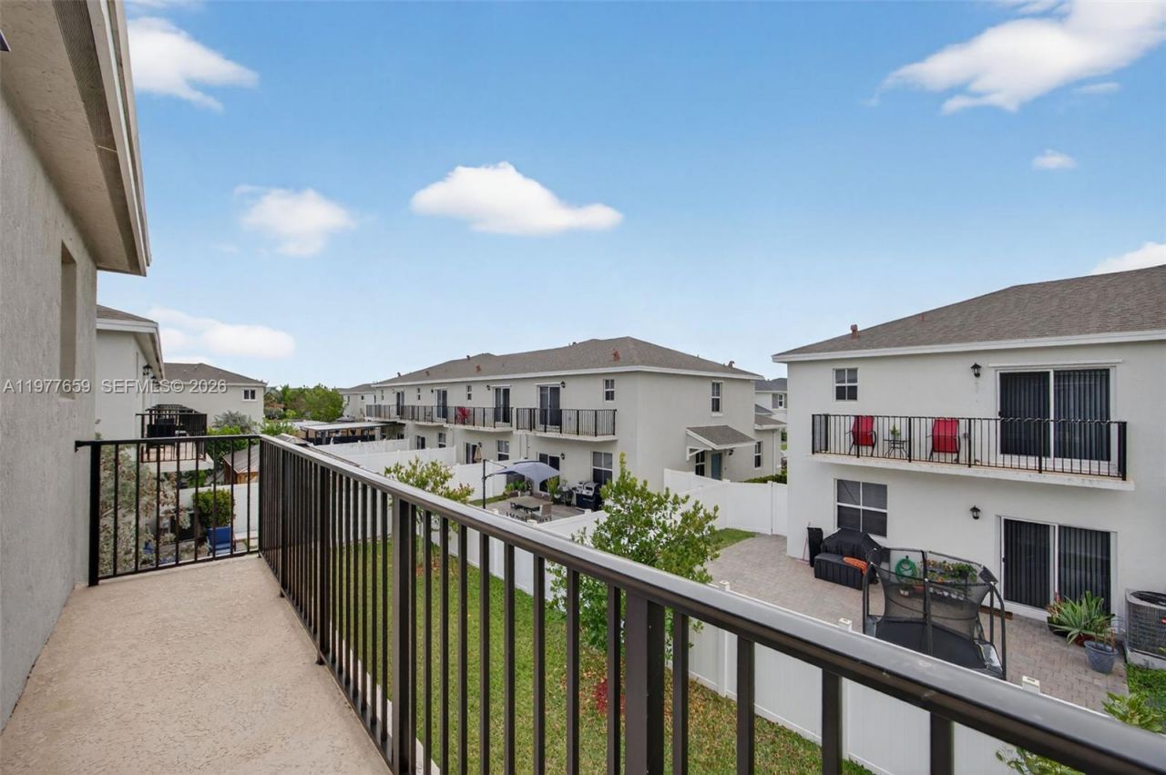 826 SE 17th St , Homestead, FL 33034 Photo