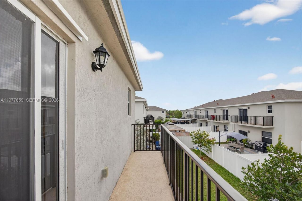 826 SE 17th St , Homestead, FL 33034 Photo