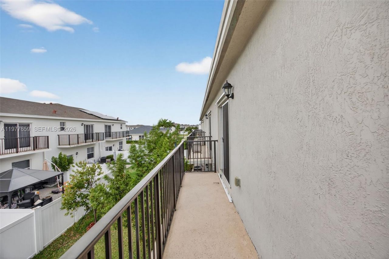 826 SE 17th St , Homestead, FL 33034 Photo