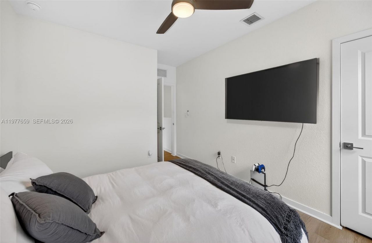 826 SE 17th St , Homestead, FL 33034 Photo