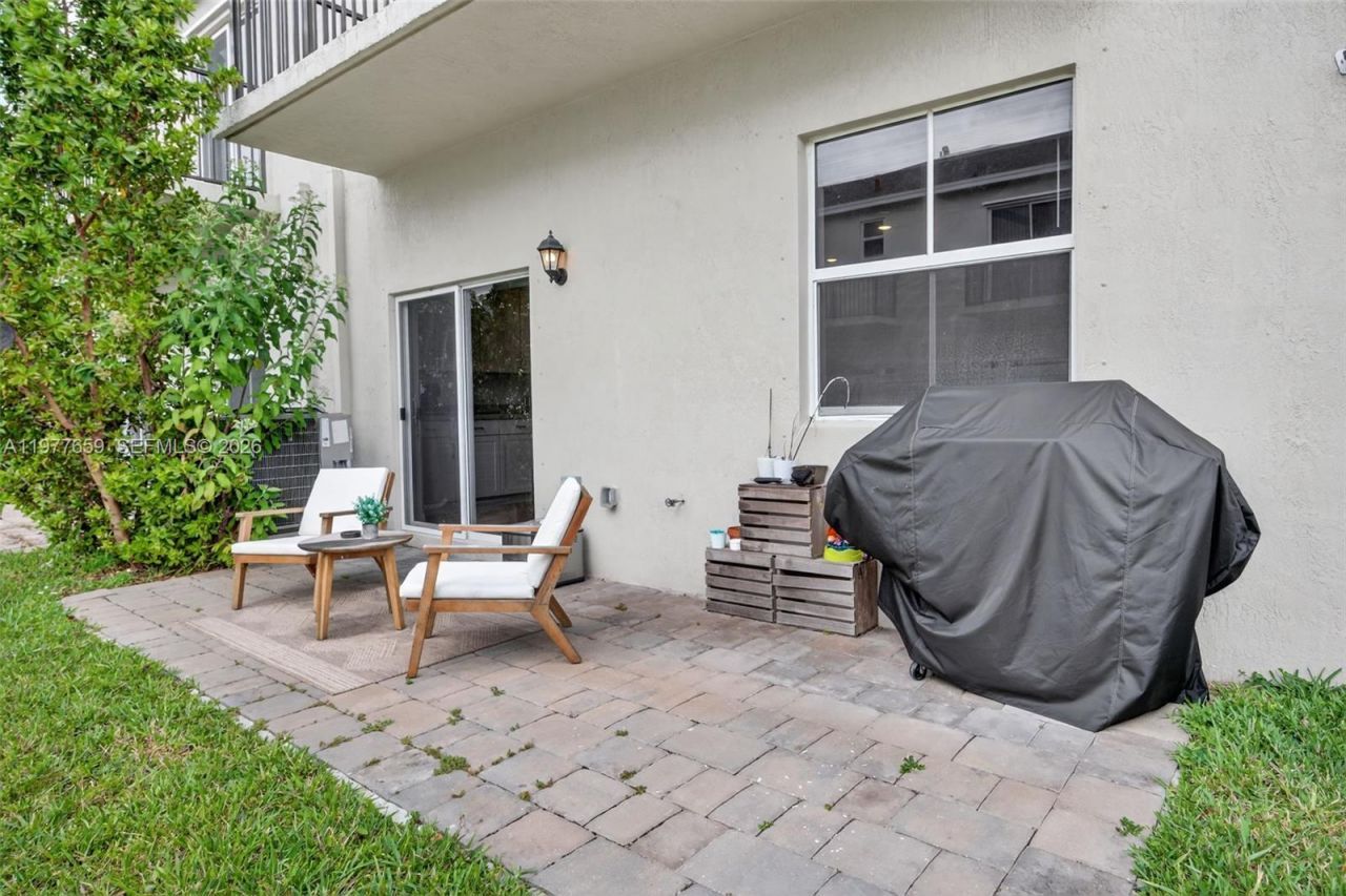 826 SE 17th St , Homestead, FL 33034 Photo