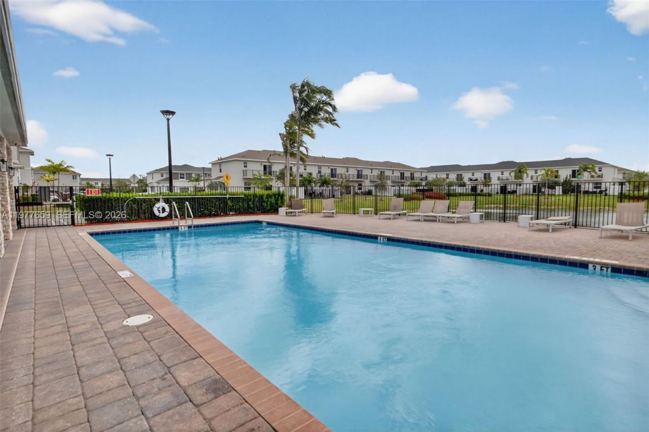 826 SE 17th St , Homestead, FL 33034 Photo