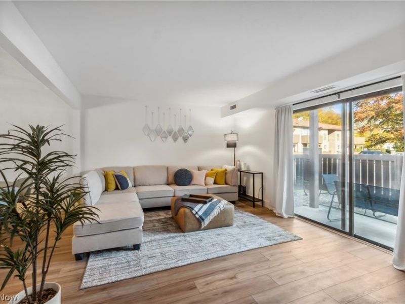 11045 Lake Avenue, Unit 18, Cleveland, OH 44102 Photo 3