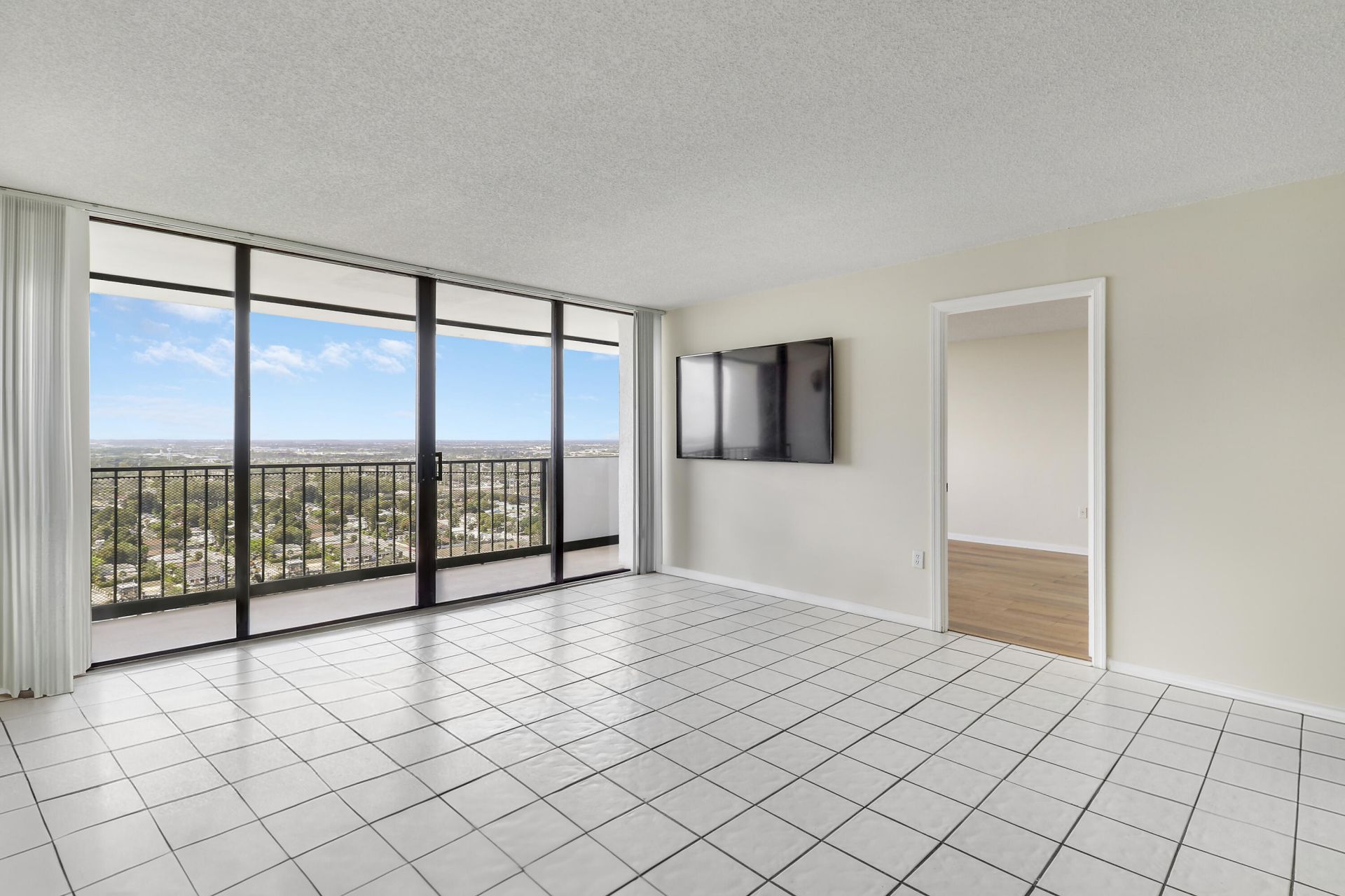 5600 N Flagler Drive, Unit Ph103, West Palm Beach, FL 33407 Photo