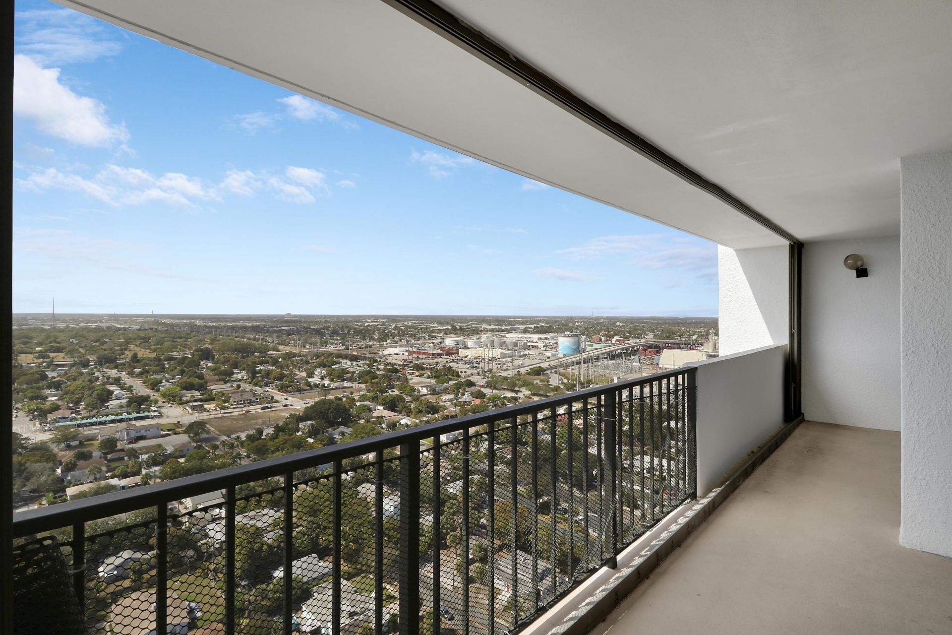 5600 N Flagler Drive, Unit Ph103, West Palm Beach, FL 33407 Photo