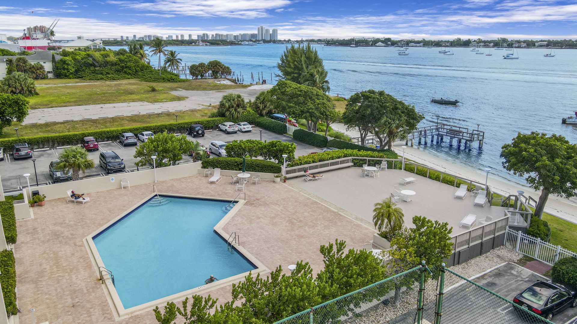 5600 N Flagler Drive, Unit Ph103, West Palm Beach, FL 33407 Photo