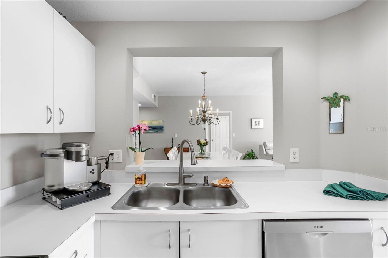 4750 Dolphin Cay Lane S, Unit 107, Saint Petersburg, FL 33711 Photo