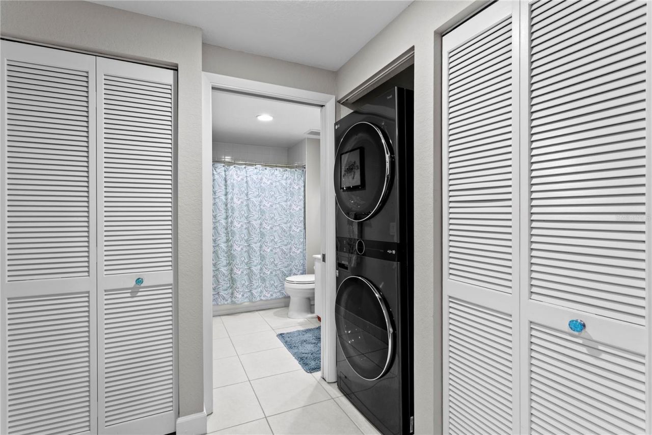 4750 Dolphin Cay Lane S, Unit 107, Saint Petersburg, FL 33711 Photo