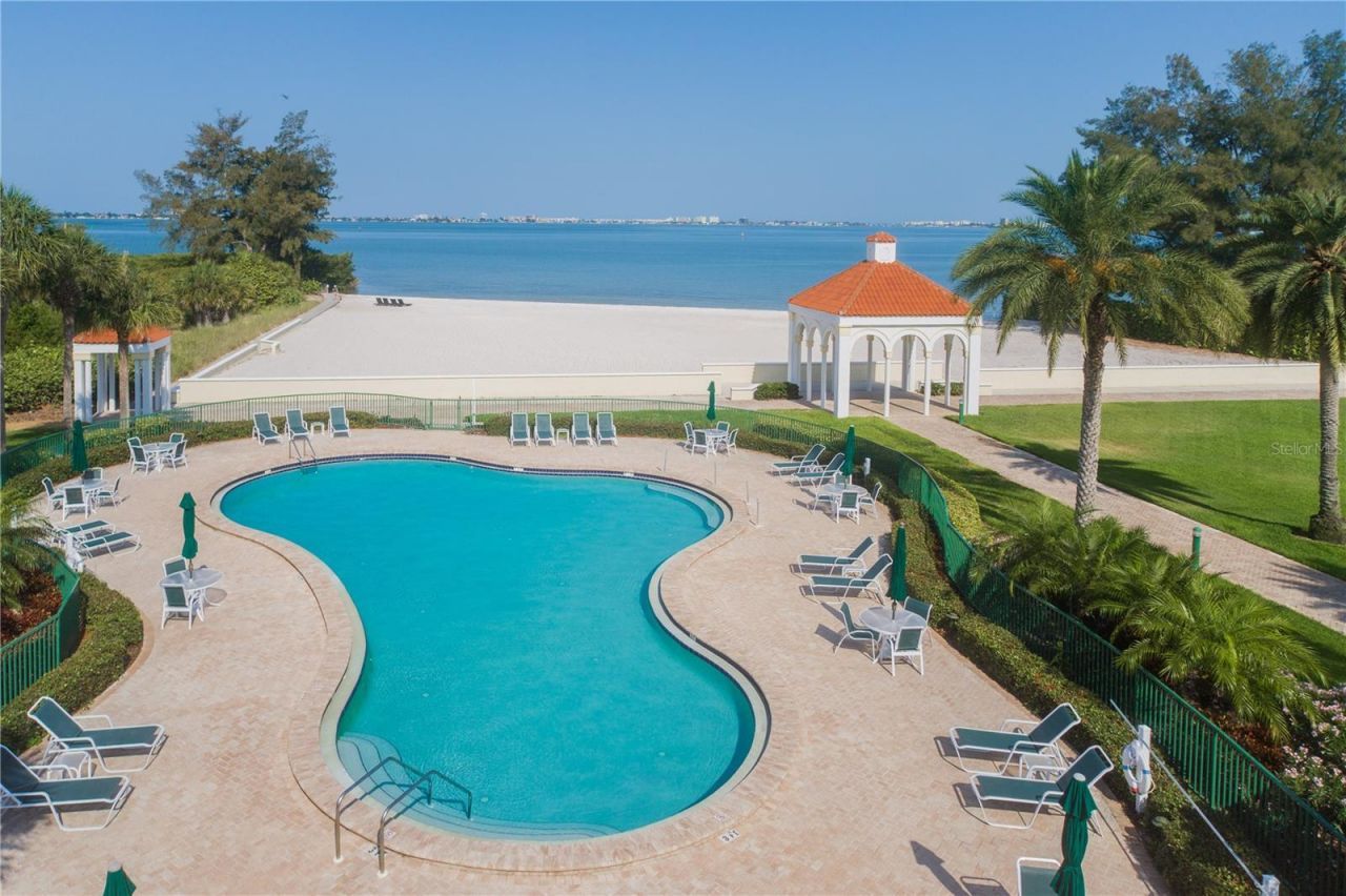 4750 Dolphin Cay Lane S, Unit 107, Saint Petersburg, FL 33711 Photo