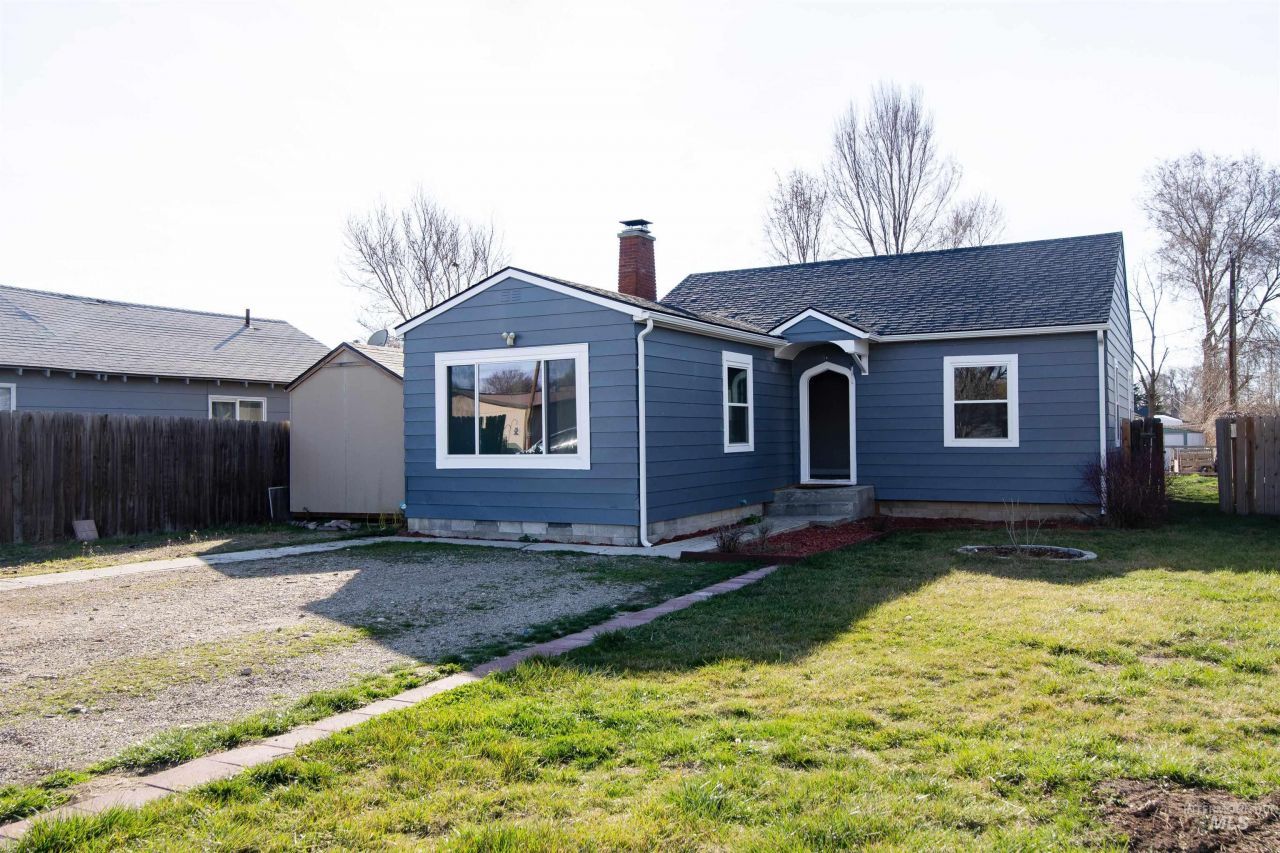 1407 S Elder St., Nampa, ID 83686 Main Photo