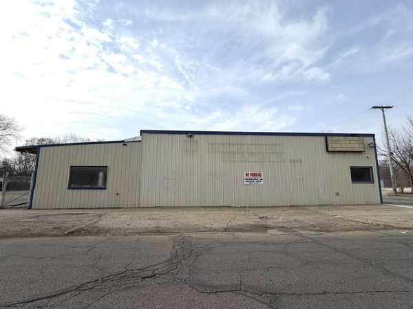 1921 Broadway, Rockford, IL 61104