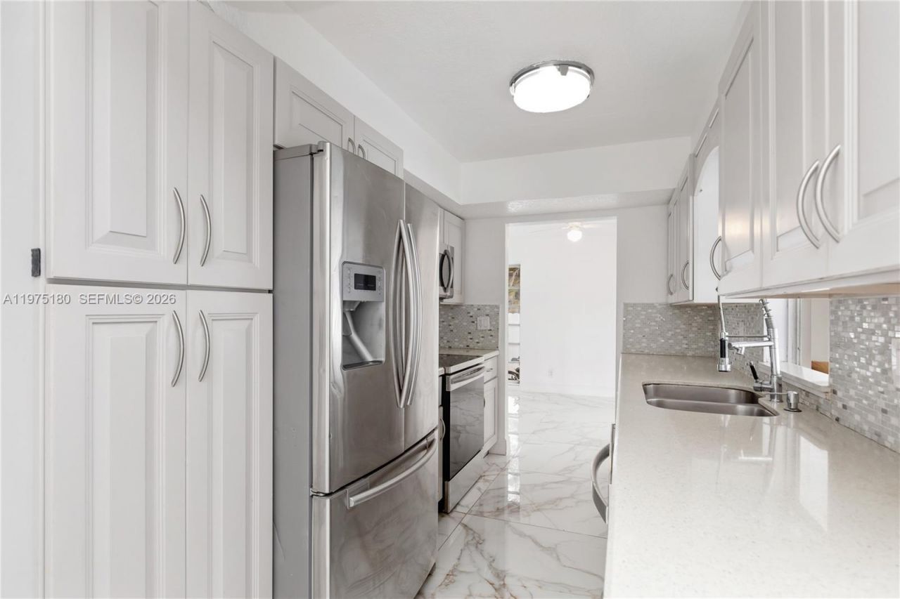 7906 NW 74th Ave , Tamarac, FL 33321 Photo