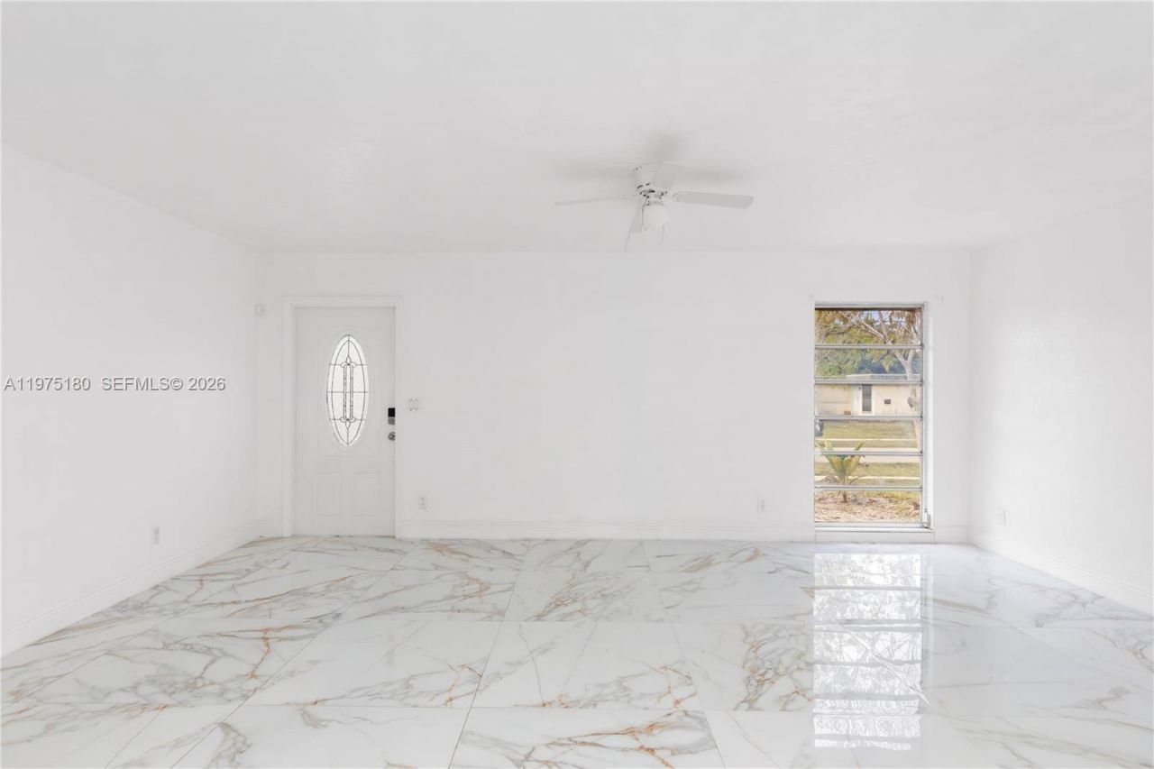 7906 NW 74th Ave , Tamarac, FL 33321 Photo