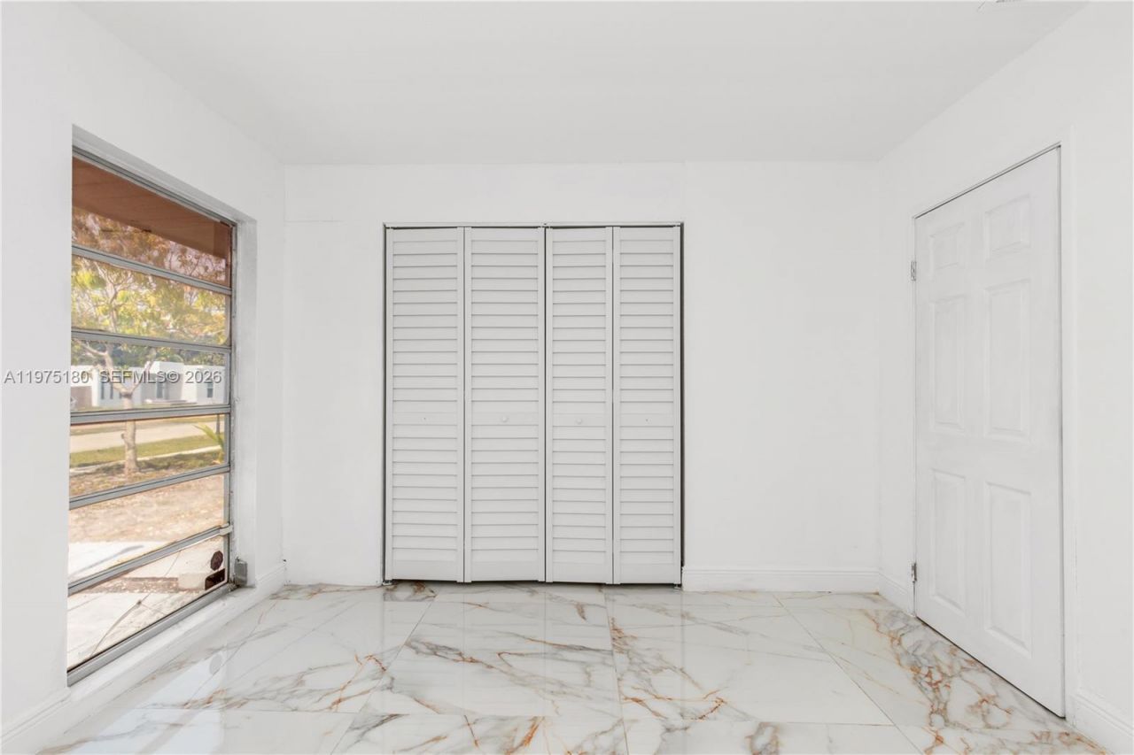 7906 NW 74th Ave, Tamarac, FL 33321 Photo