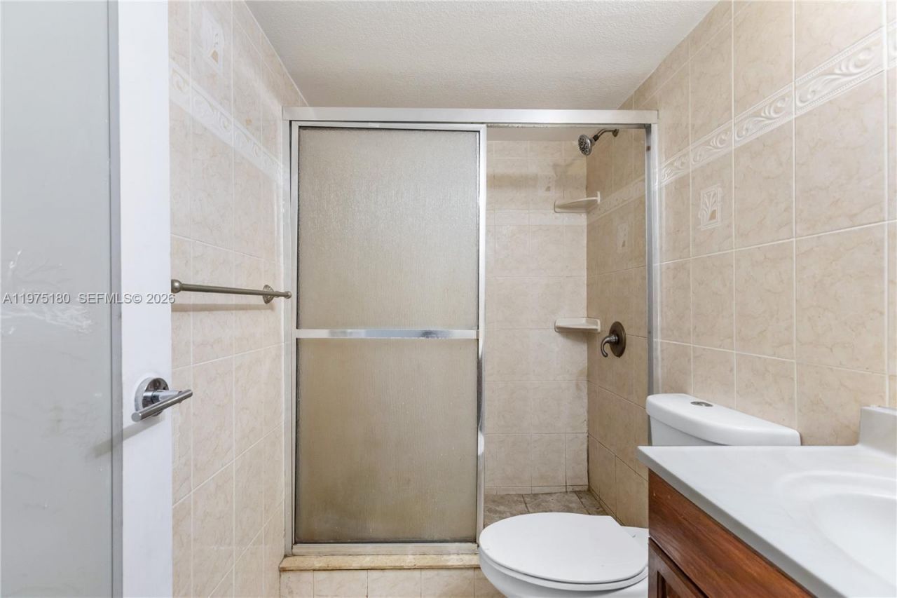 7906 NW 74th Ave, Tamarac, FL 33321 Photo