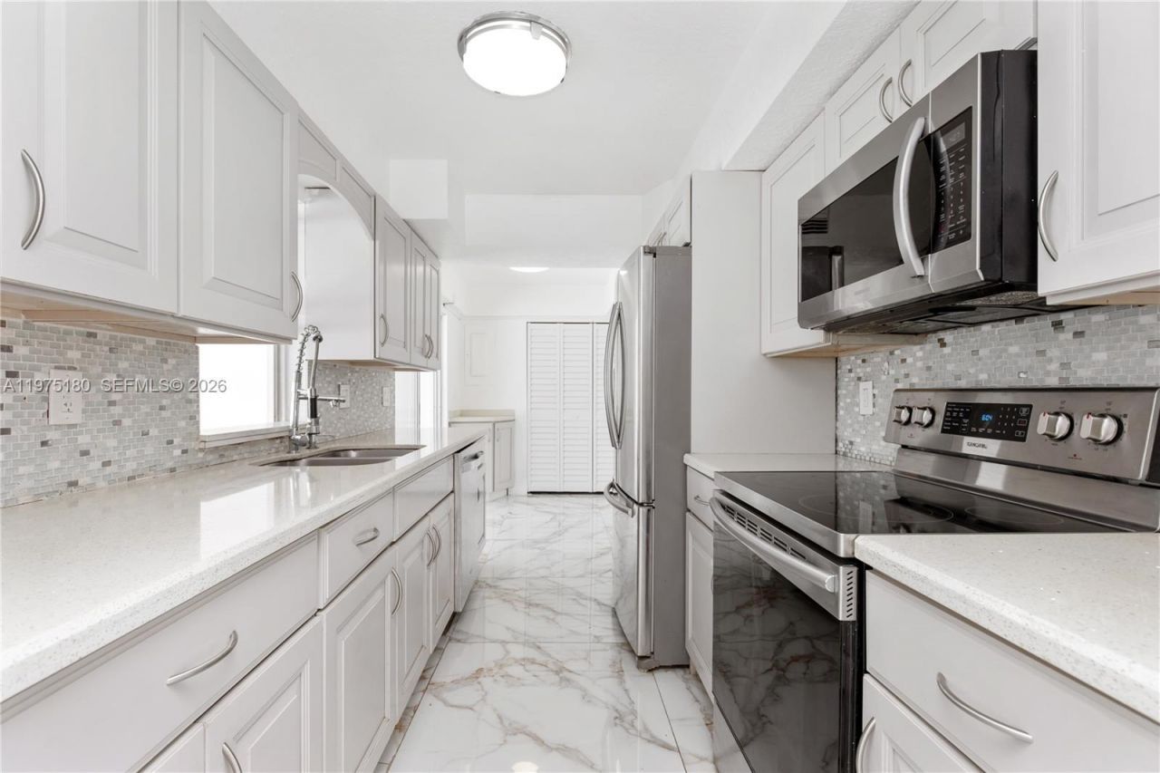 7906 NW 74th Ave , Tamarac, FL 33321 Photo