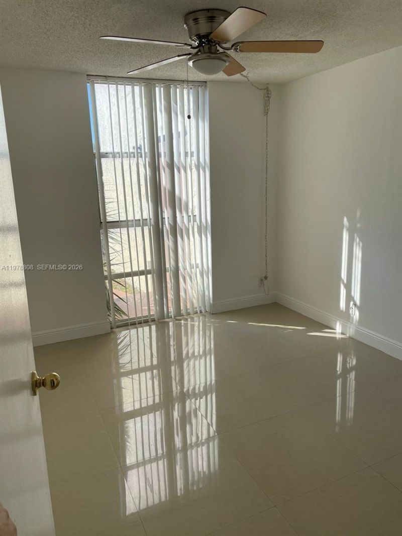 851 Three Islands Blvd, Unit 109, Hallandale Beach, FL 33009 Photo